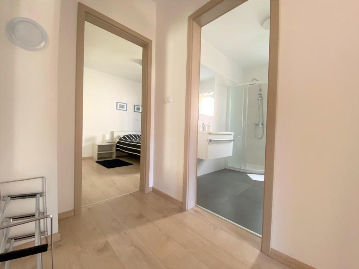 Apartment Punta Premantura E With Garden Eksteriør billede
